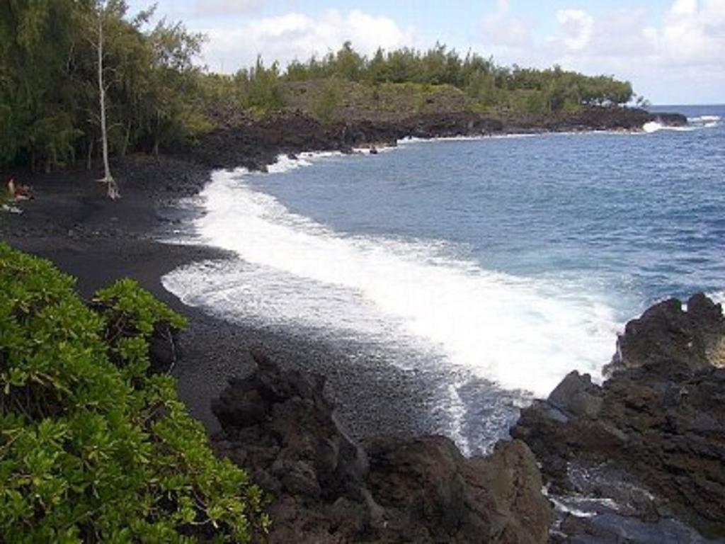 Whale House At Kehena Beach Pahoa Extérieur photo